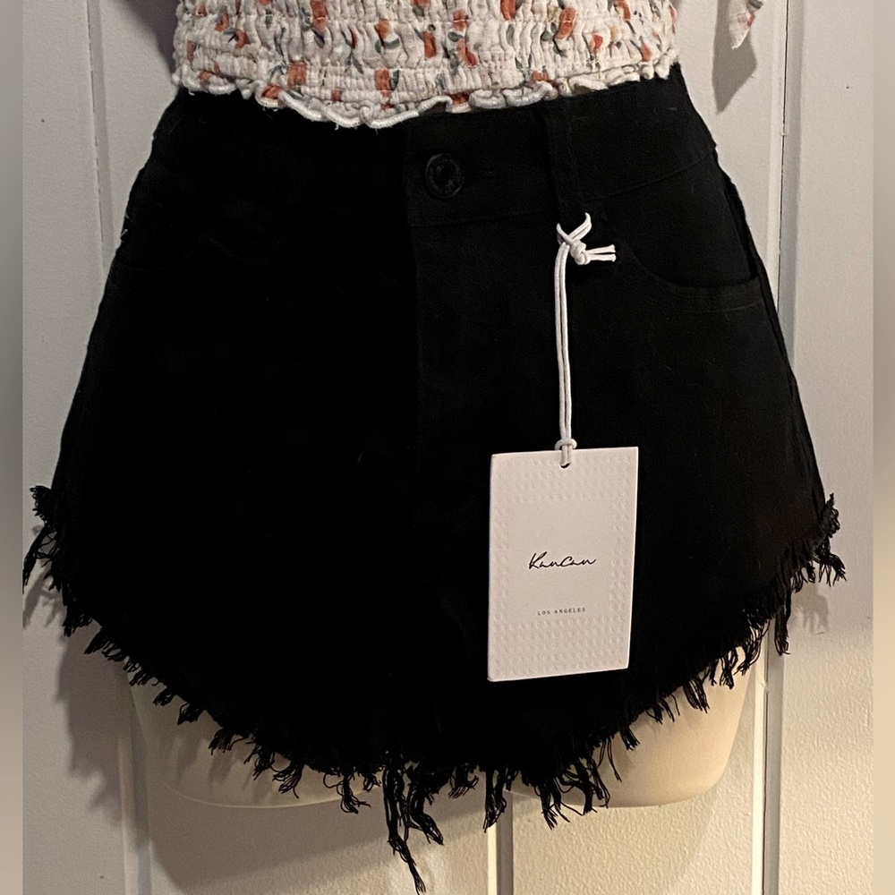 BUNDLE SALE 5/$25! NWT Kancan black jeans shorts, frayed hem, high waist, 5/26”w
